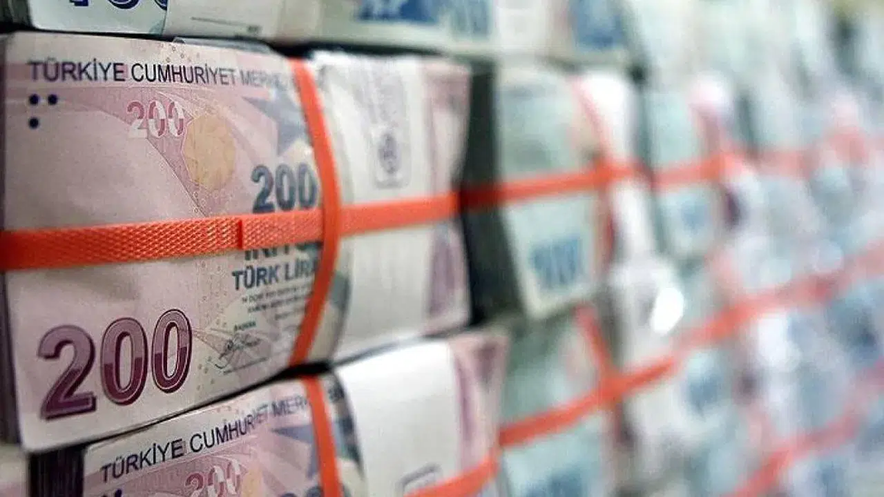 Bankalar yeni müşteri için 100 bin TL limitli sıfır faizli kredi veriyor