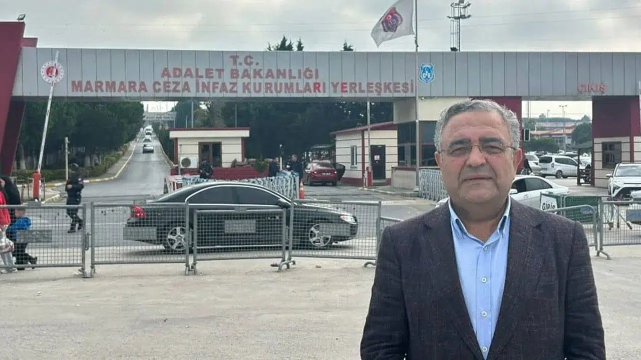 Sezgin Tanrıkulu'ndan Silivri'deki yargılamalara tepki: İnsan onuruna aykırı