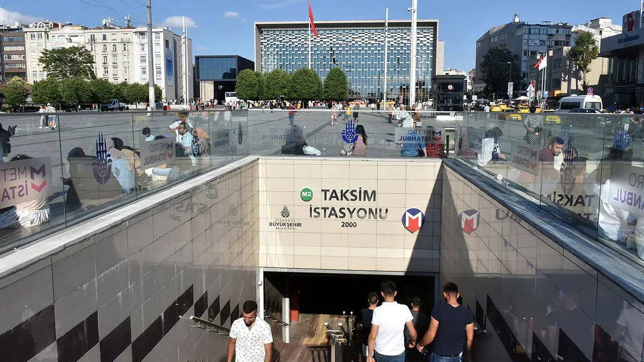 İstanbul'da metro ve tramvayda 'gittiğin kadar öde' sistemi için iade planlanıyor