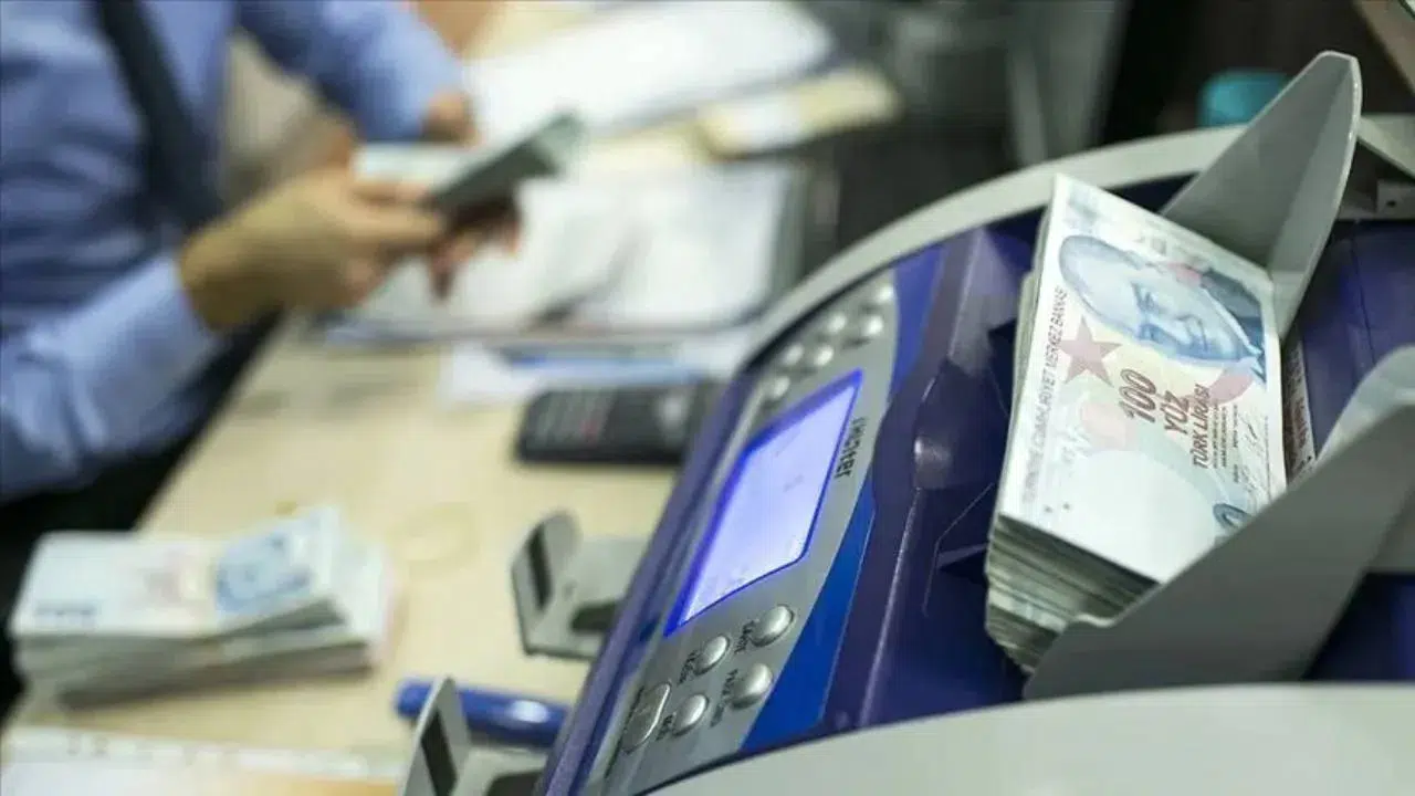 Bankalar yeni müşteriye 100 bin TL'ye kadar sıfır faizli kredi veriyor