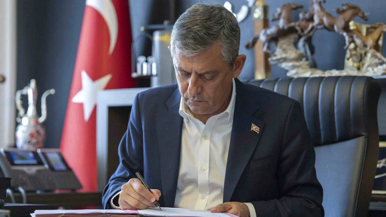 YENİ Parti MYK'de alternatif 3 isim belirlendi