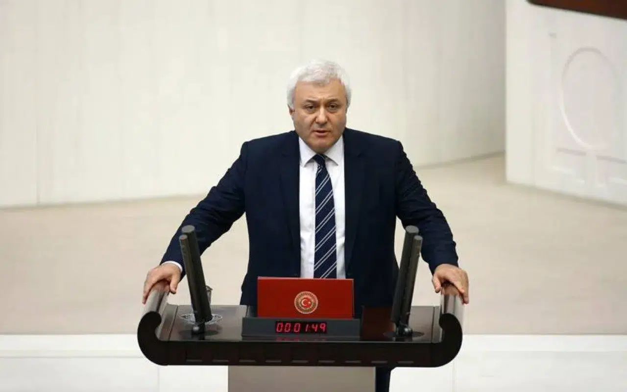 Özkan: Silah bırakmak yetmez, örgütün parası ne olacak?