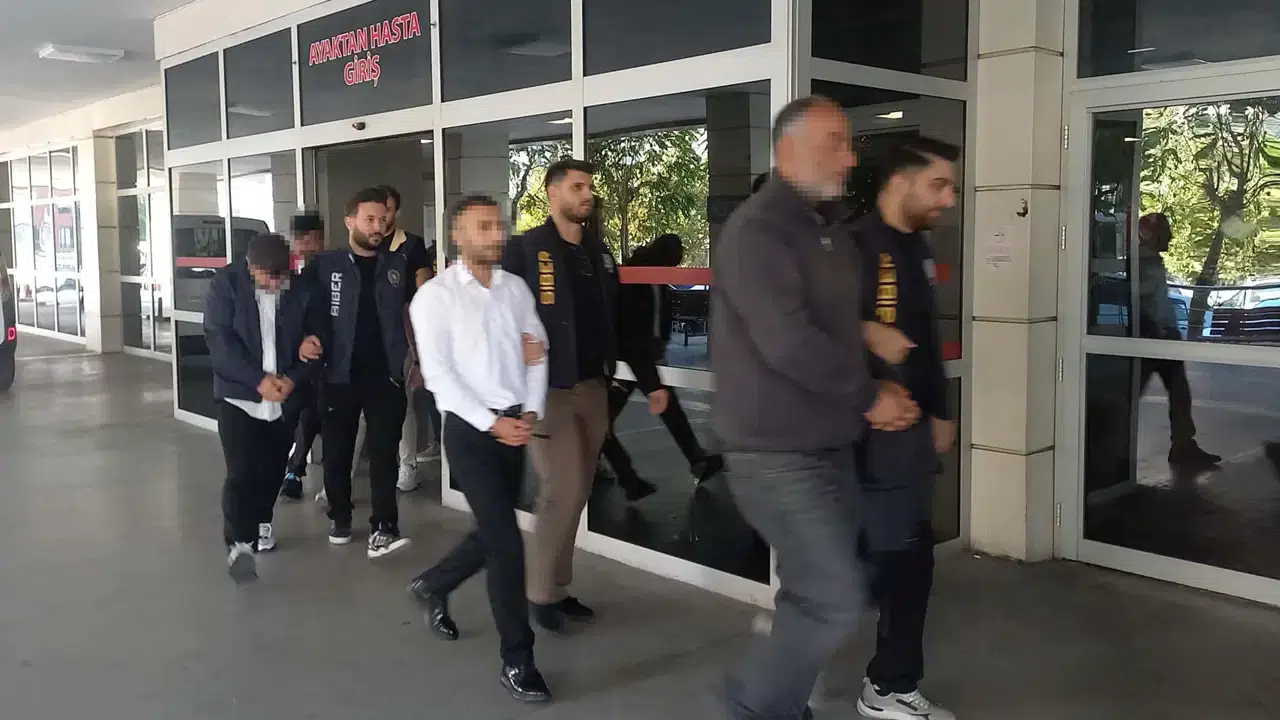 Manisa merkezli 12 ilde fon dolandırıcılığı operasyonu: 20 gözaltı