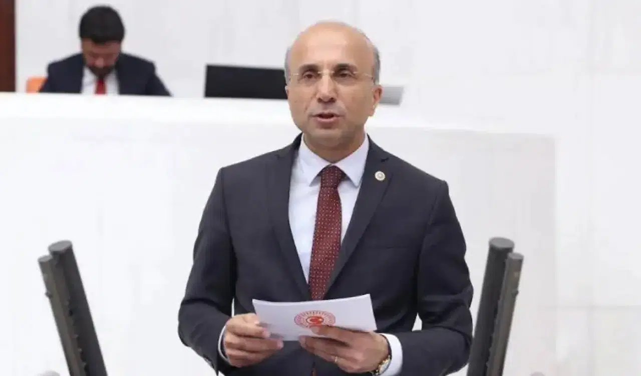 Yeni Parti'li Genç: OVP'de kişi başı vergi 110 bin, faiz 26 bin TL arttı
