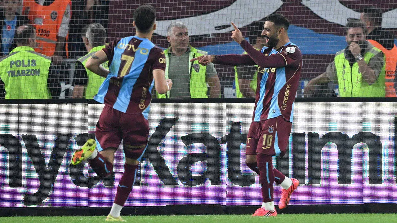 Trabzonspor, Galatasaray'ı Salah'ın hat-trick'iyle 4-0 yendi