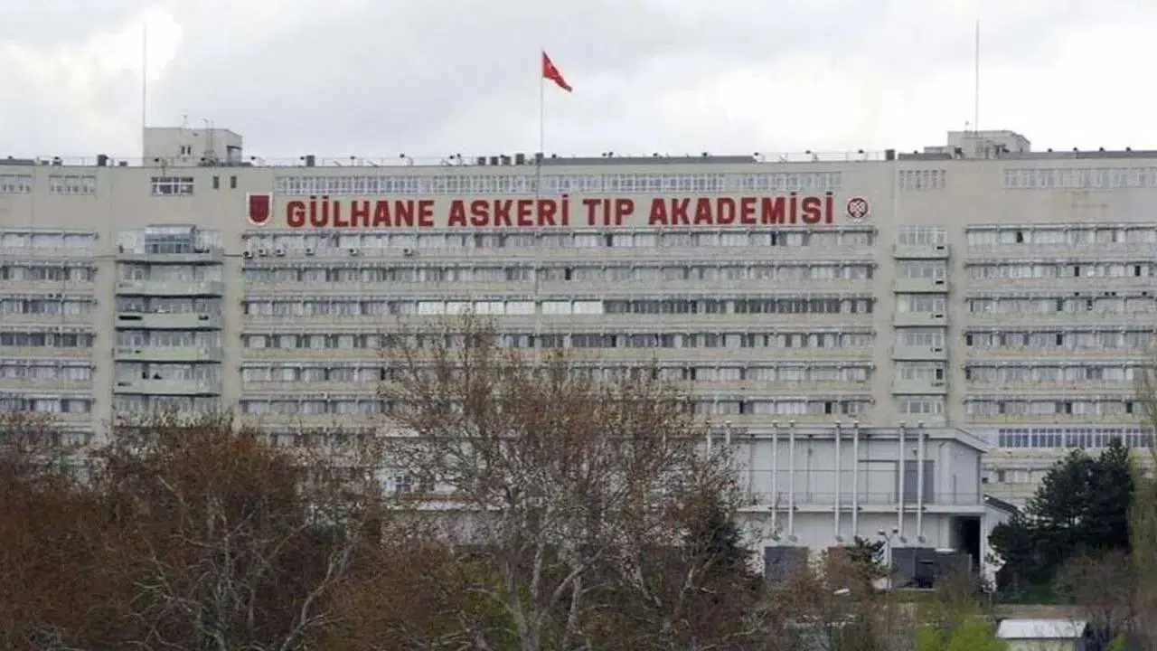 Emekli Tümamiral Bağcıoğlu'ndan askeri sağlık sistemi uyarısı: Türkiye'nin zaman kaybetme lüksü yok