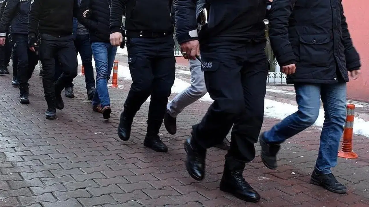 Diyarbakır ve Gaziantep'te 6,2 milyar liralık yasa dışı bahis operasyonu: 32 gözaltı