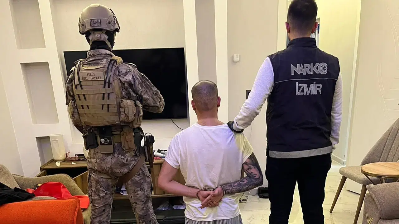 Almanya'nın aradığı Valmir Berısha İzmir'de yakalandı