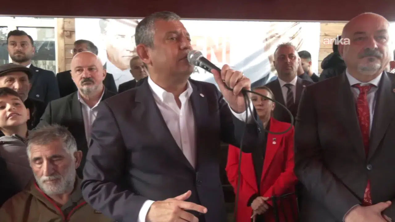 Özgür Özel: Erdoğan'a iftira attın 2 kuruş bulamadın, bakanında 2 milyar ispatladık