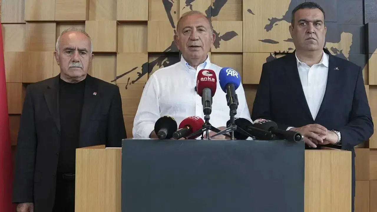 Gürsel Tekin İstanbul il başkanlığından alındı, koordinatör oldu