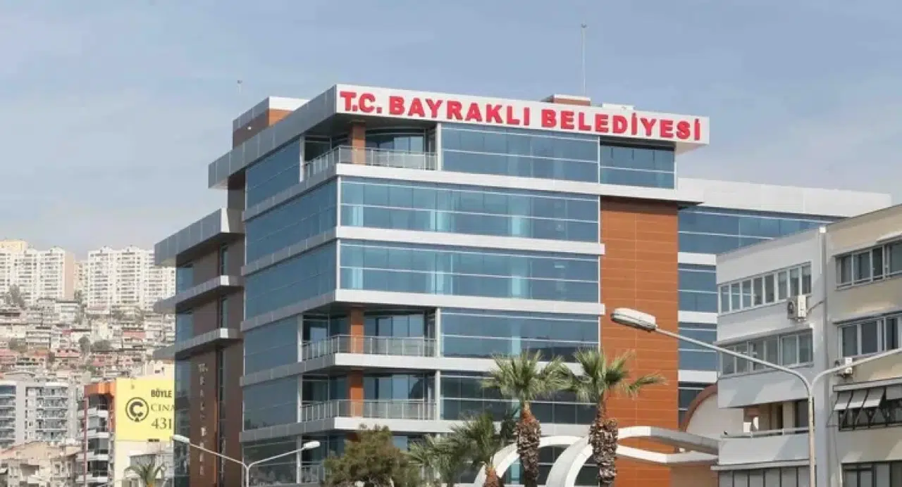 Bayraklı Belediyesi soruşturmasında eski başkan Sandal dahil 6 kişi tutuklandı