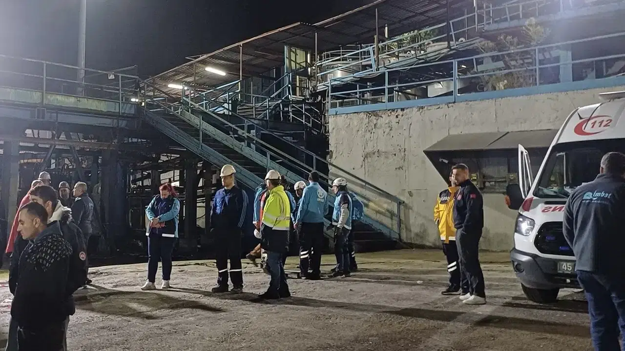 Soma'daki maden faciasında 9 yönetici ve mühendis tutuklandı