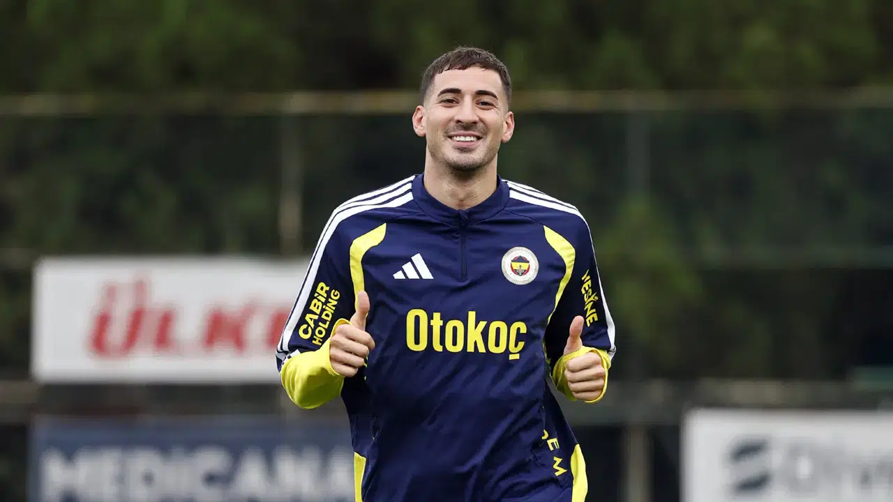 Fenerbahçe'de Mert Müldür bireysel çalışmalara başladı