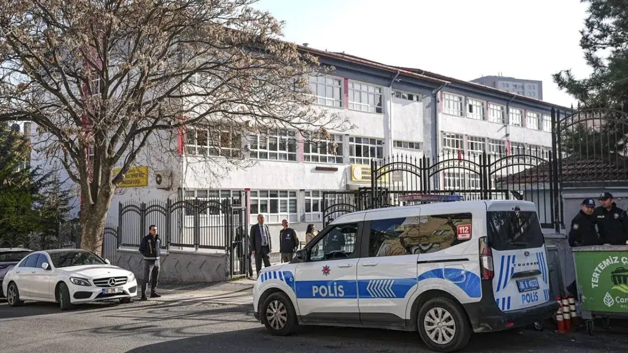 İçişleri Bakanı Çiftçi: Kolluk okullara öğrenciden yarım saat önce gelecek