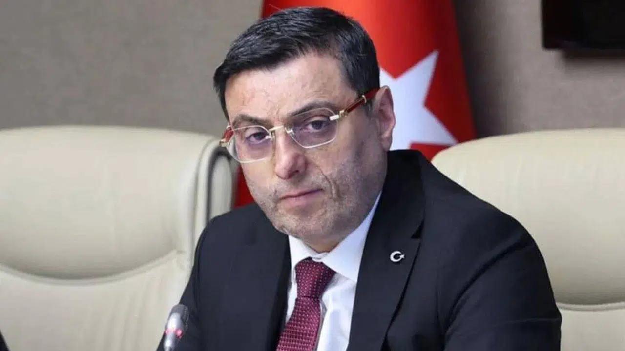 Serkan Bayram: Reis partiyi kapatsa daha çok oy alır, millet bize gerekeni yapar