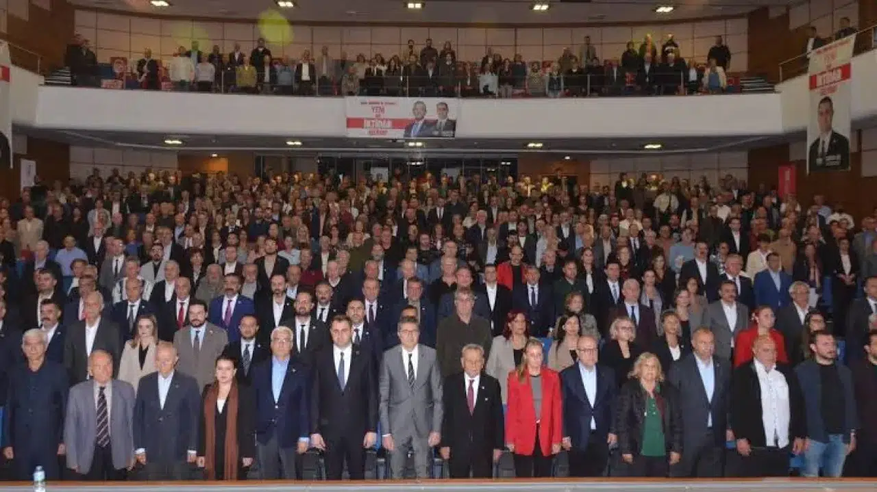 Yeni Parti İzmir İl Kongresi'nde yönetim kurulu adayları belli oldu