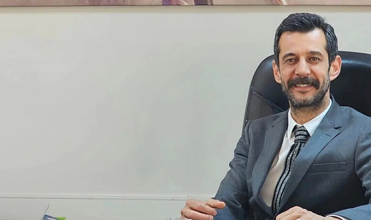 Bartın'da belediye başkan yardımcısı kendisinden para istendiği iddia edilen yazışmaları paylaştı