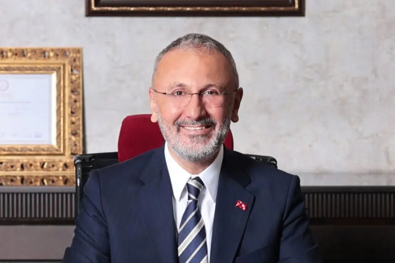 Eyüpsultan Belediye Başkanı Özmen dahil 13 kişi tutuklandı