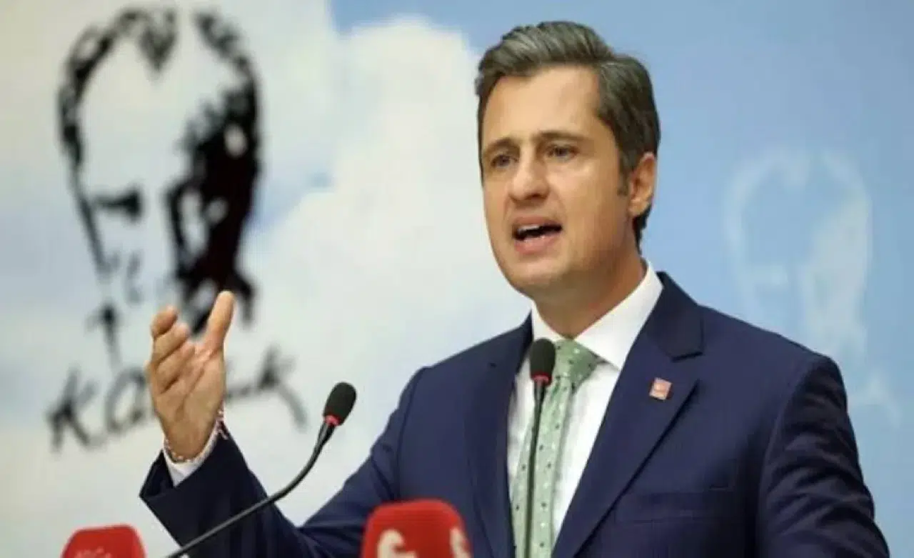 Deniz Yücel’den Tugay’a sert tepki: “Bu utançla İzmir’in sokaklarında dolaşabilecek misiniz?”
