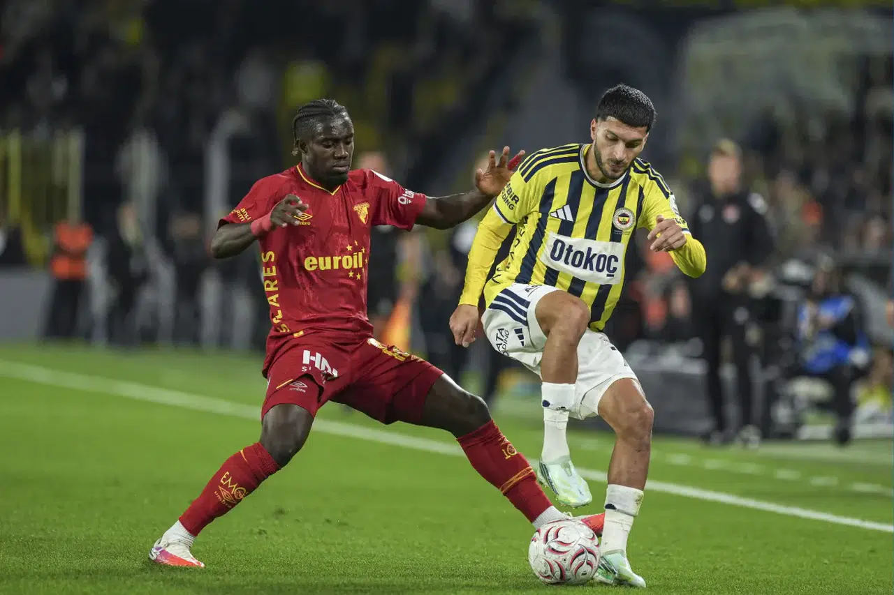 Göztepe, Fenerbahçe'yi deplasmanda 2-1 yendi