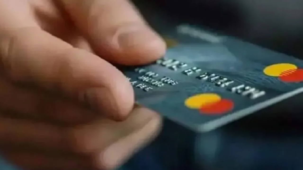 Kredi kartında asgari ödeme tuzağı: Borç azalmıyor, limitler kapanıyor