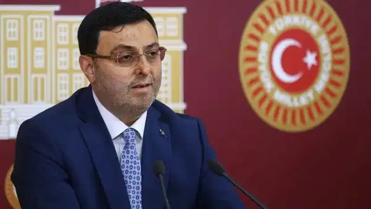 Serkan Bayram'ın sözlerine tepki: 'AK Parti'ye sızmış Truva atı olabilir'
