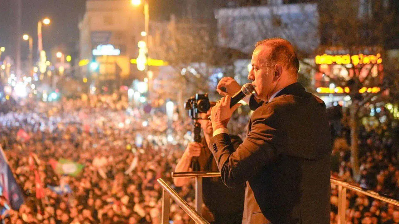 Sancaktepe Belediye Başkanı Alper Yeğin, AK Parti iddialarını reddetti
