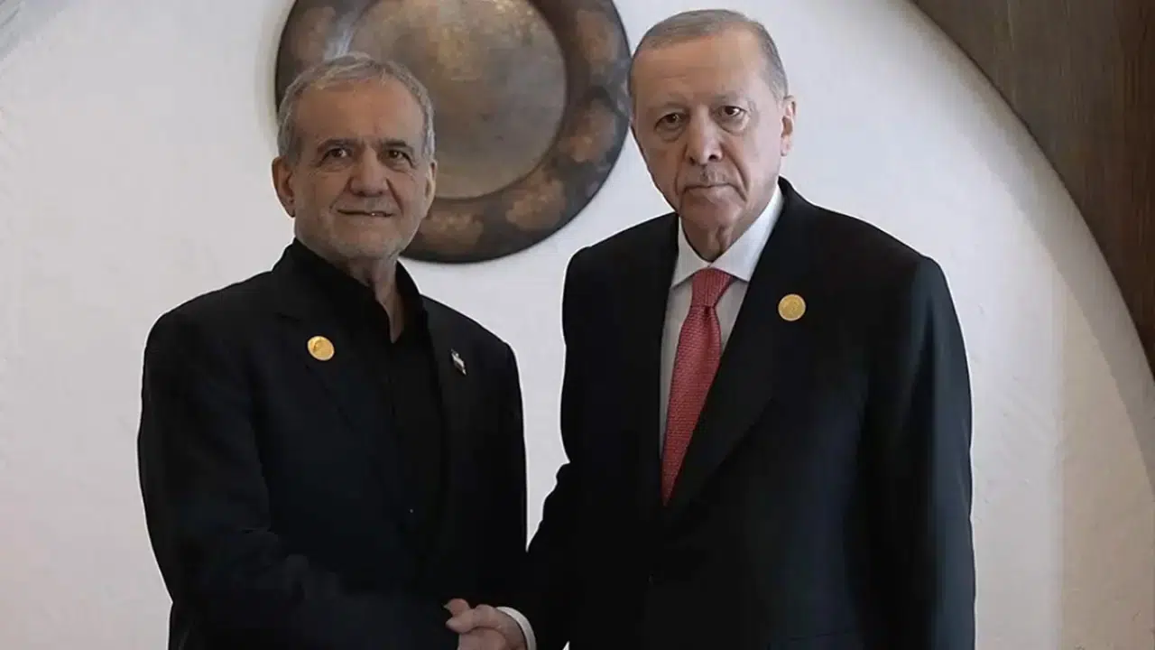 Cumhurbaşkanı Erdoğan, İran Cumhurbaşkanı Pezeşkiyan ile görüştü
