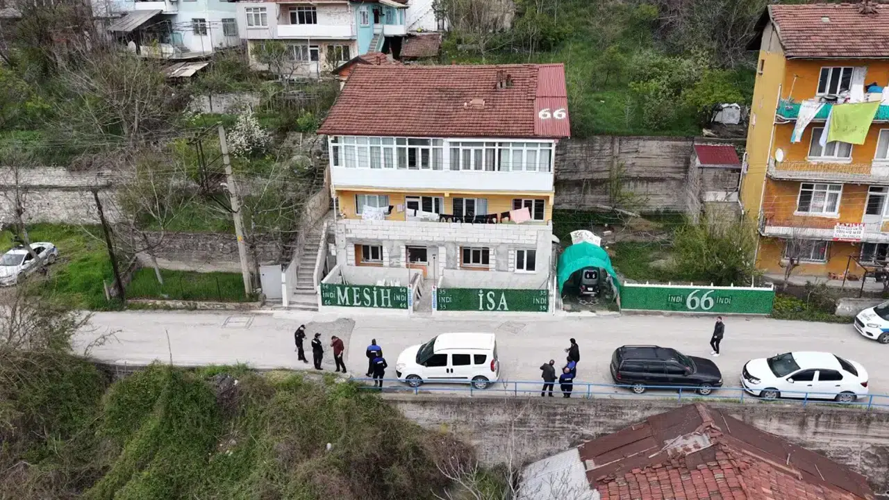 Kendisini 'Mesih' ilan eden kişi ekipleri harekete geçirdi