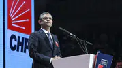 Özgür Özel: Kurultay için ilk imza atıldı!