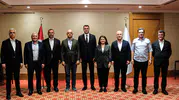 Yeni Parti; Vekiller ve Belediye Başkanlarıyla İzmir'in Sorunlarını Masaya Yatırdı