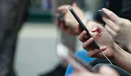 Cep Telefonları Gerçekten Sizi mi Dinliyor? Sosyal Medya Reklamları Şok Edici Bir İddiayı Gün Yüzüne Çıkardı