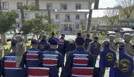 Annesini öldüren adamın arkadaşını evindeki kanlı mont ele verdi