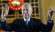 Erdoğan: Meydanı İstanbul'un geleceğini karartmak isteyenlere bırakmayacağız