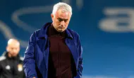 Real Madrid, Jose Mourinho ile üç yıllık sözleşme imzaladı
