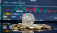 Bitcoin ETF'lerindeki rekor çıkış, fiyatı yüzde 17 düşürdü
