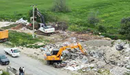 Vatandaş Bildirdi, Kaçak Moloz Dökülen Alan Temizlendi