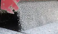 Tütenli ve İlyaslar'ı bağlayan yolda asfalt çalışmaları başladı