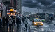 Türkiye genelinde sıcaklık 10 derece düşüyor ve sağanak başlıyor