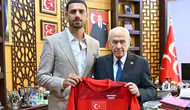 Merih Demiral'dan Devlet Bahçeli'ye forma ziyareti