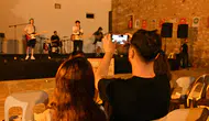 Akustik Yaz Akşamları İle Müziğin Ritmi Manisa Sokaklarında