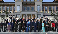 NATO zirvesi liderleri akşam yemeğinde mehter marşı ile karşılandı
