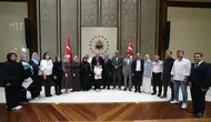 Başkan Erdoğan Kahramanmaraş'taki okul saldırısında hayatını kaybedenlerin ailelerini kabul etti