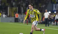 Konyaspor maçında sakatlanan Kerem Aktürkoğlu sedyeyle indirildi