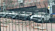 Kağıthane'de duvarın çökmesi 12 sıfır araçta 30 milyon liralık hasara yol açtı