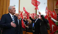 İYİ Parti 'Terörsüz Türkiye' yasası için olağanüstü toplandı