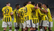 Fenerbahçe'de 4 isimle yollar ayrılıyor
