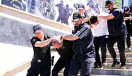 İBB'de yeni operasyon: Satın alma ve mali işler yöneticileri gözaltında