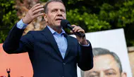 Mersin Büyükşehir Belediye Başkanı Vahap Seçer ve iki ilçe başkanı gözaltına alındı