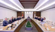 AK Parti'ye geçen Çiğli Belediye Başkanı Yıldız, iki bakanla ilçenin sorunlarını görüştü